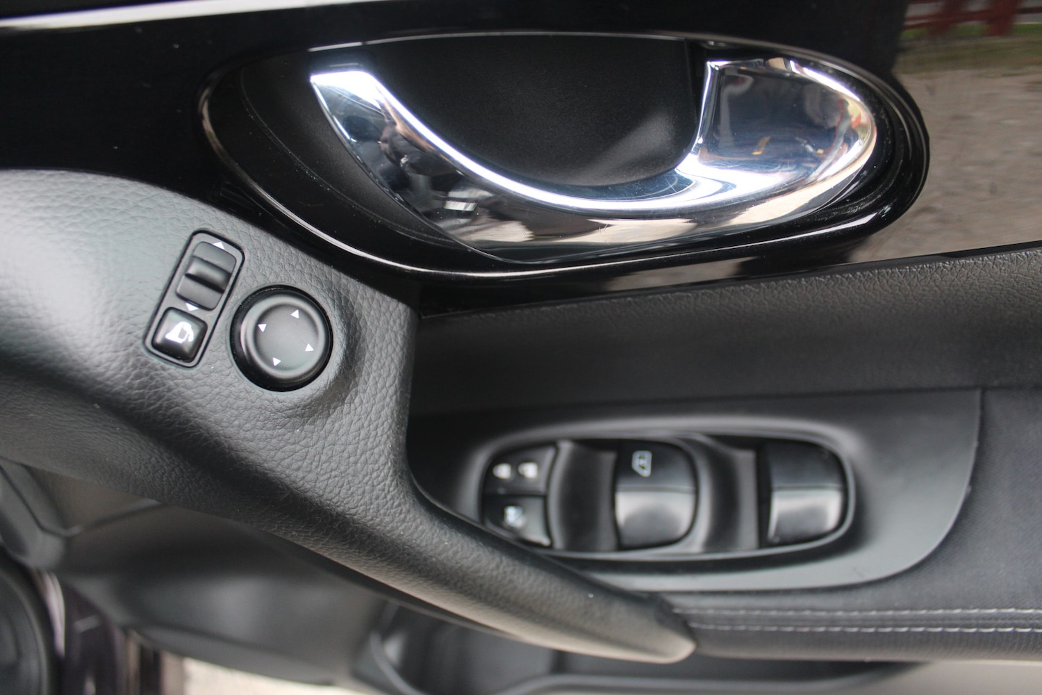 Used Nissan Qashqai 2014 for sale - 76605941: Photo 15