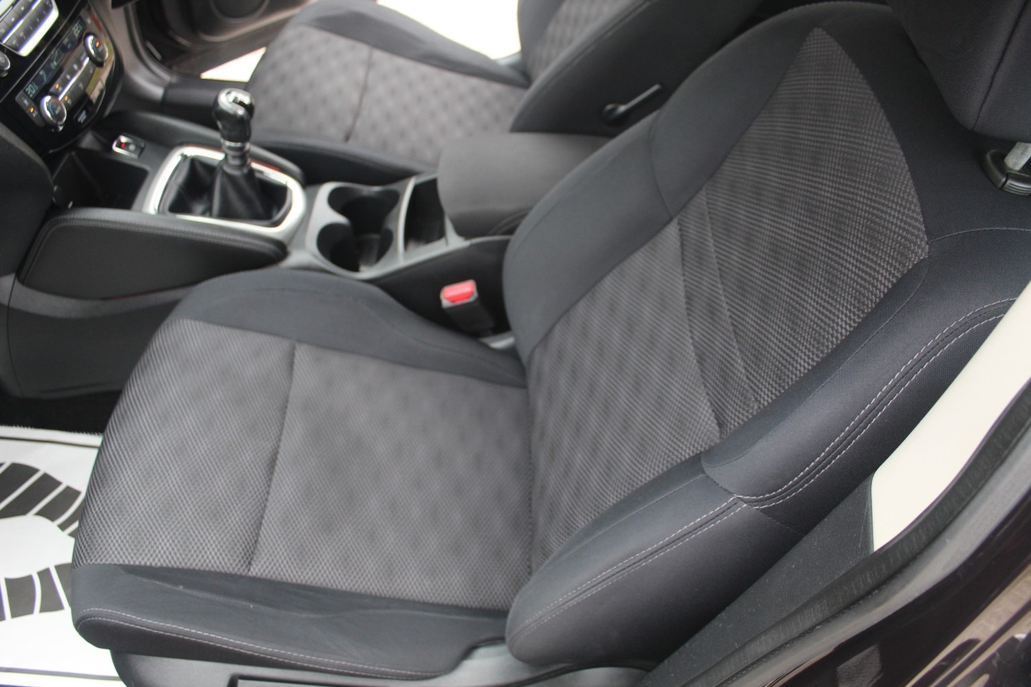 Used Nissan Qashqai 2014 for sale - 76605941: Photo 31