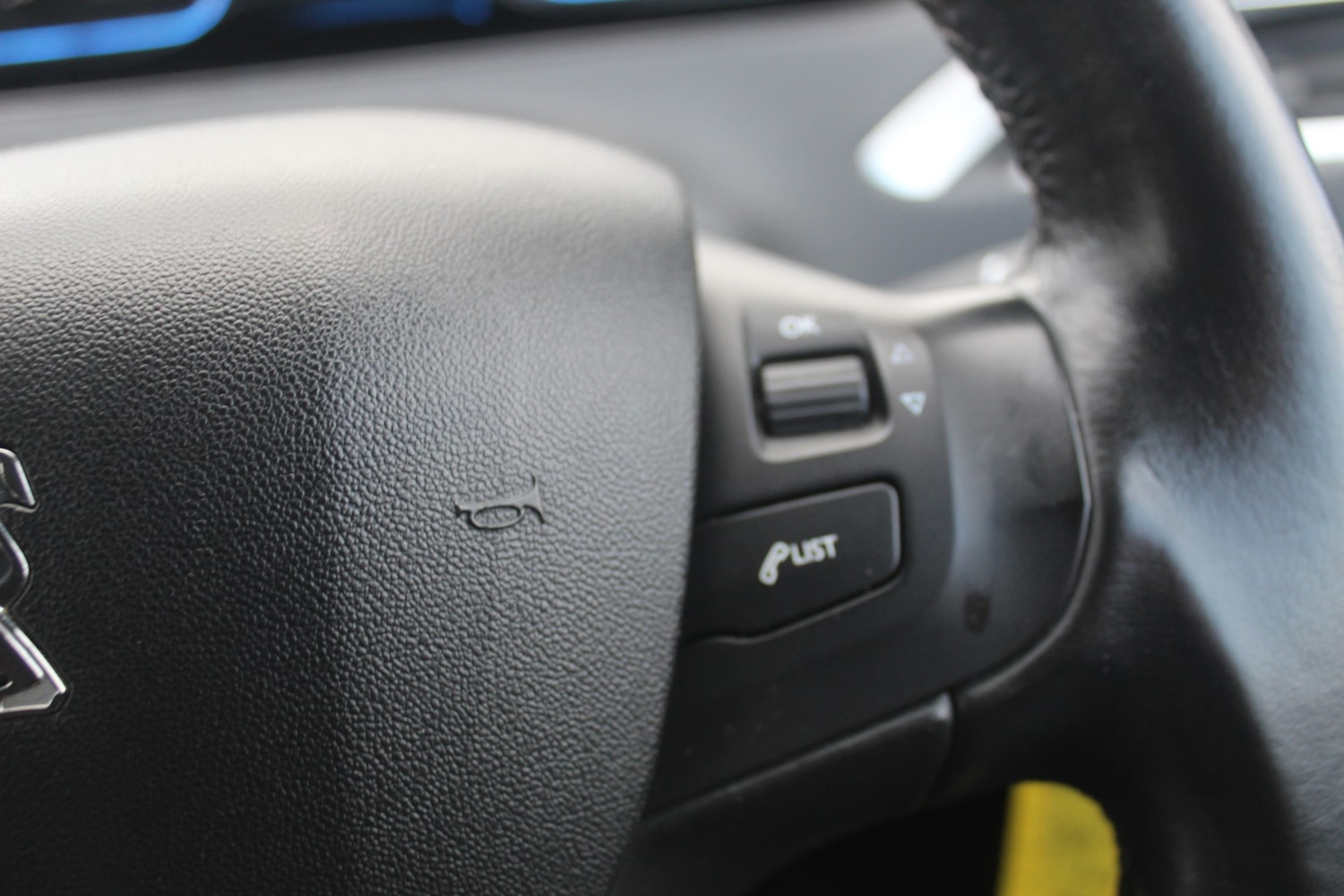 Used Peugeot 2008 2014 for sale - 76974274: Photo 20