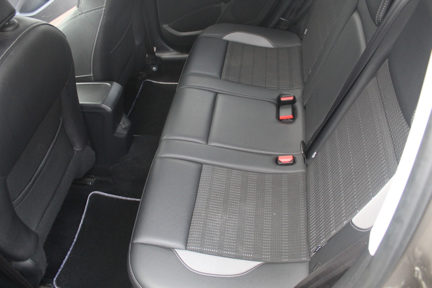 Used Peugeot 2008 2014 for sale - 76974274: Photo 34