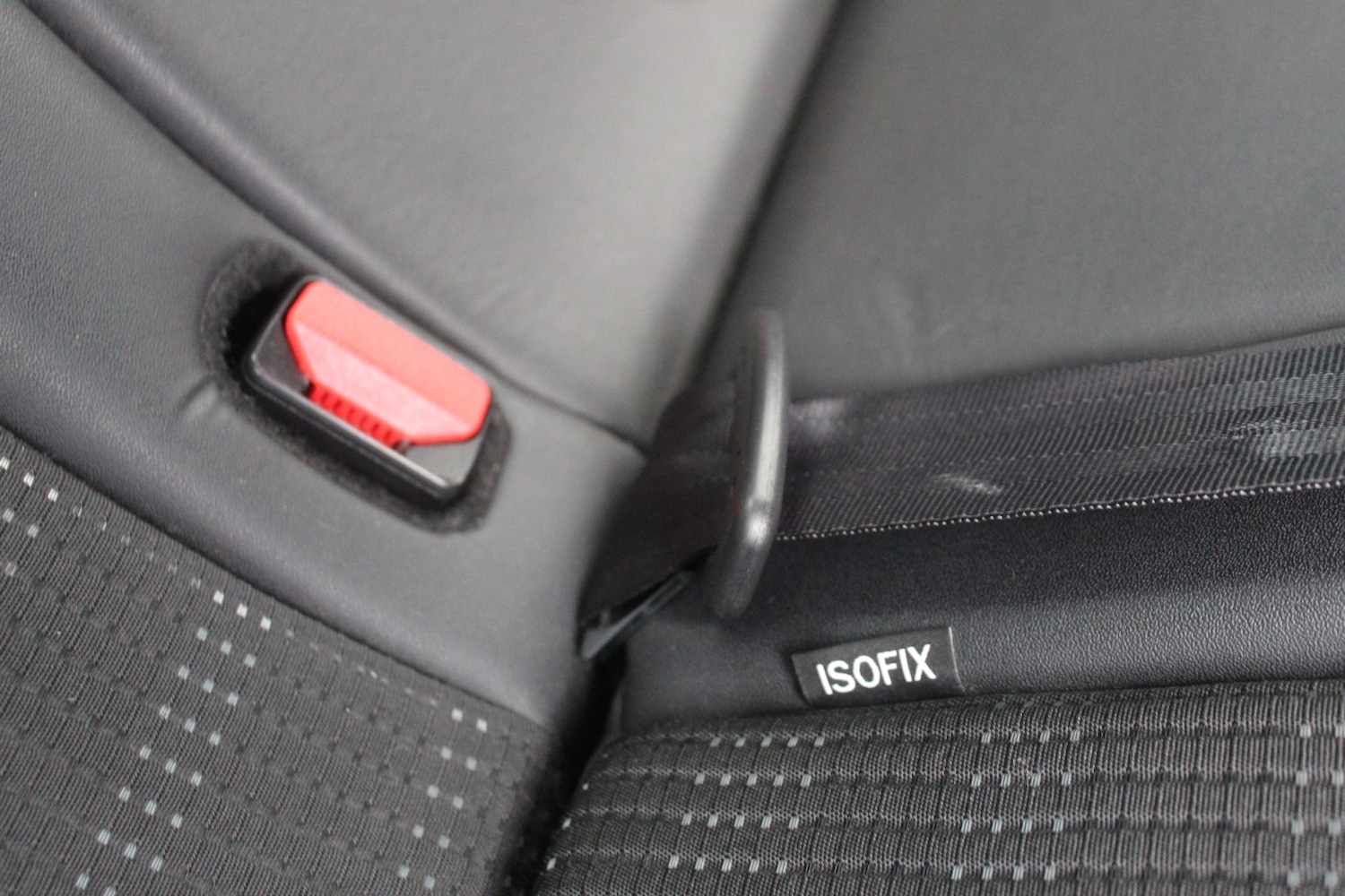 Used Peugeot 2008 2014 for sale - 76974274: Photo 38