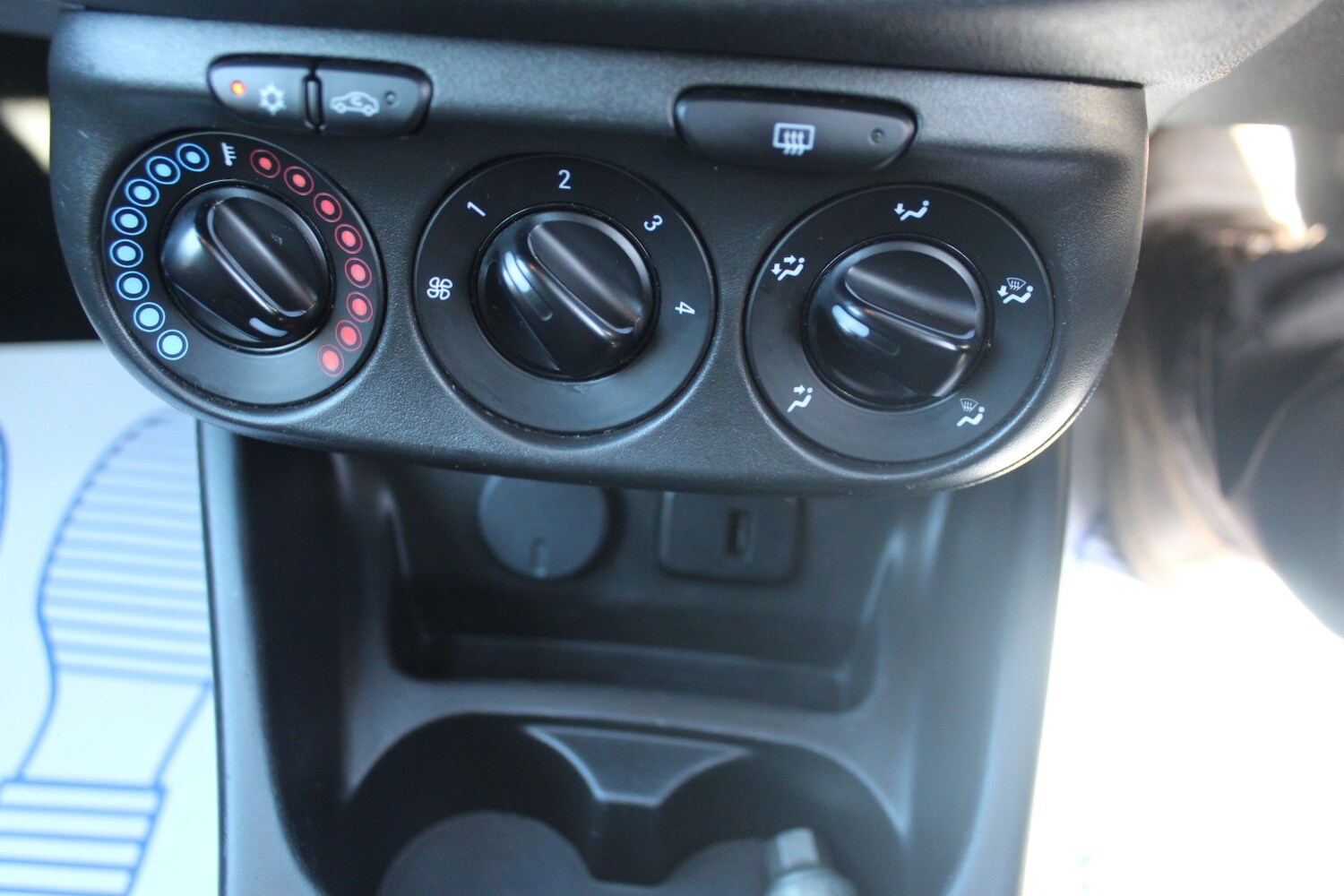 Used Vauxhall Corsa 2017 for sale - 77991688: Photo 17