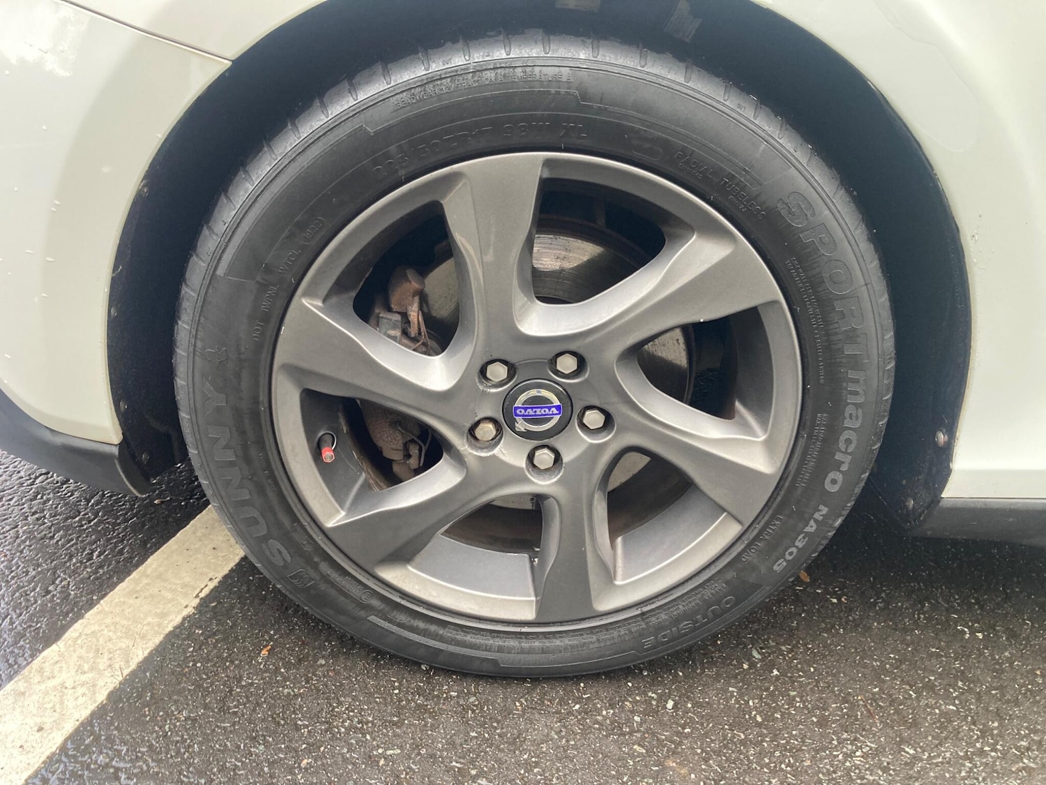 Used Volvo V40 Cross Country 2014 for sale - 76349164: Photo 9