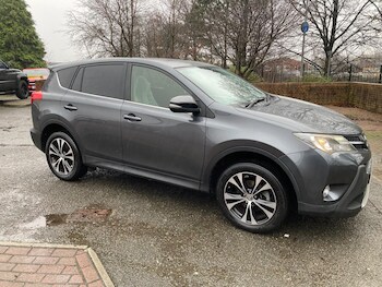 Used Toyota RAV4 2015 for sale - 77510931: Photo