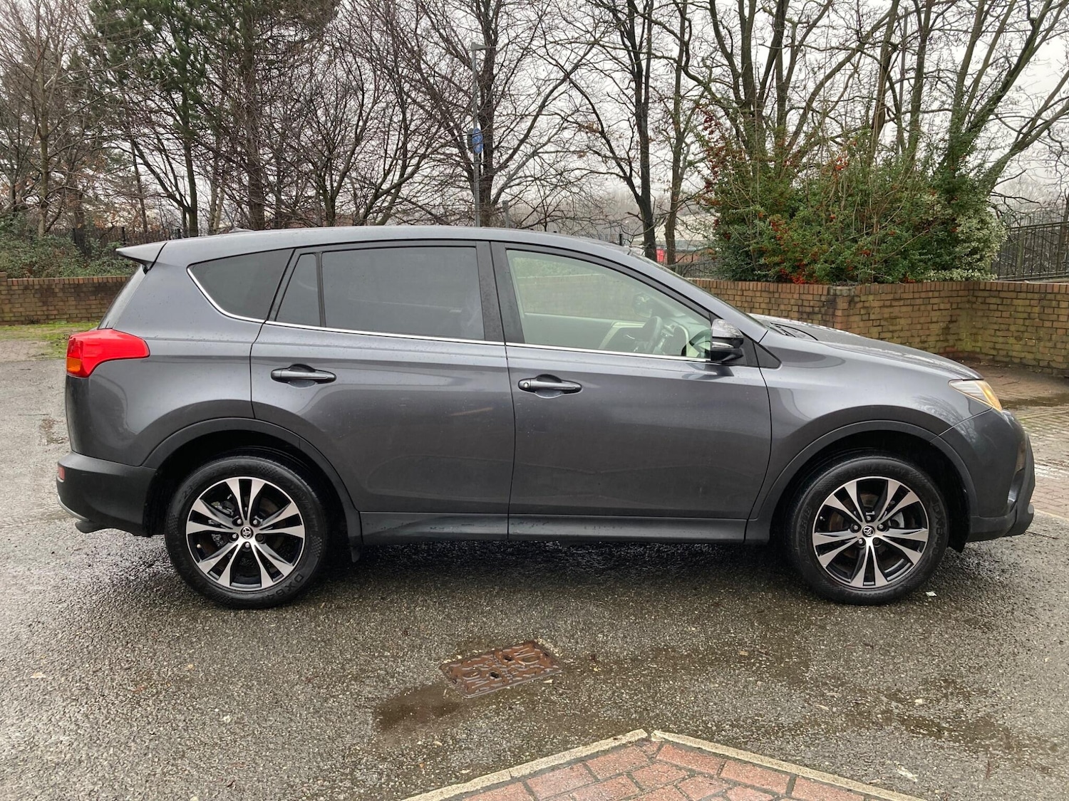 Used Toyota RAV4 for sale - 77510931: Photo 3