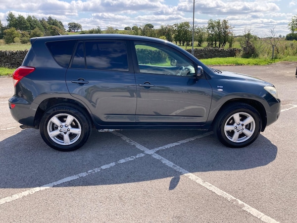 Used Toyota RAV4 2007 for sale - 75531617: Photo 2