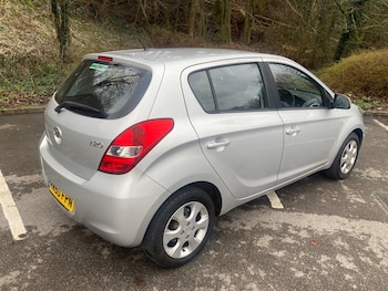 Used Hyundai i20 2011 for sale - 77783946: Photo