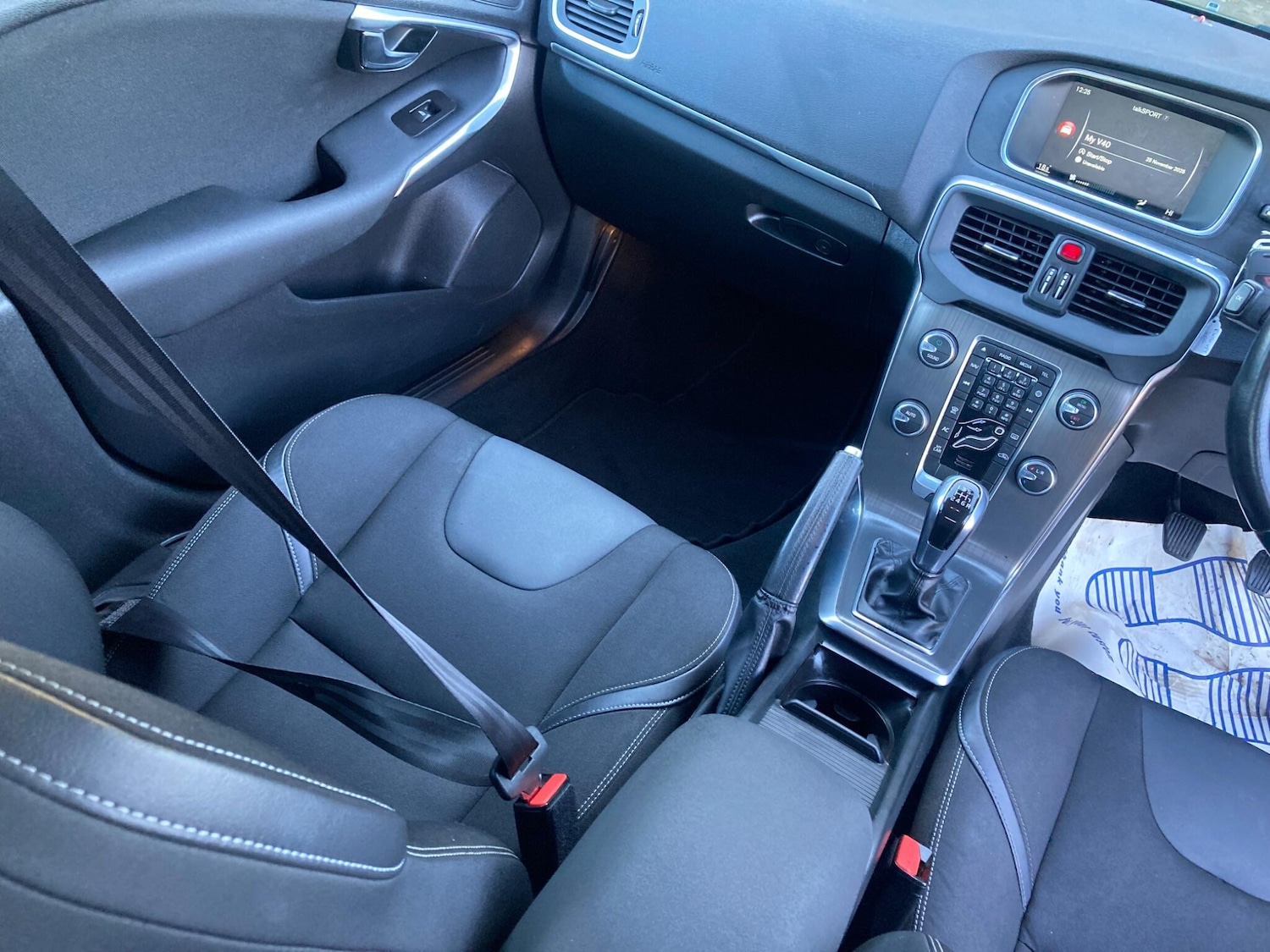 Used Volvo V40 2016 for sale - 76752595: Photo 19