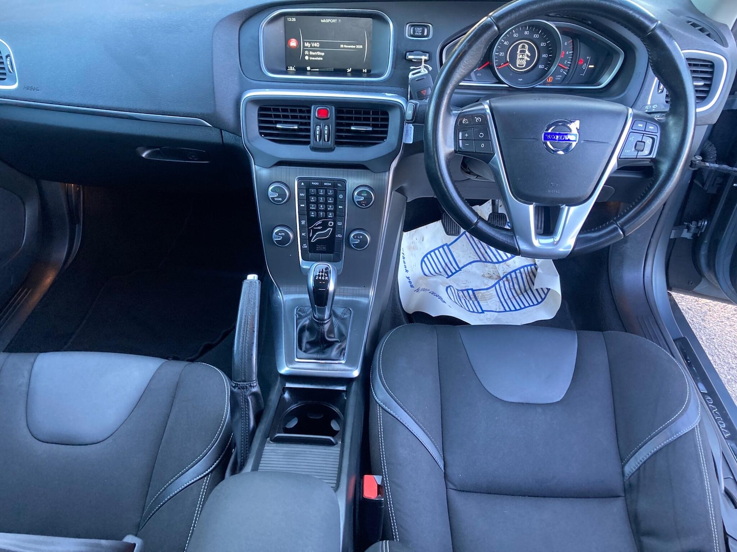 Used Volvo V40 2016 for sale - 76752595: Photo 22