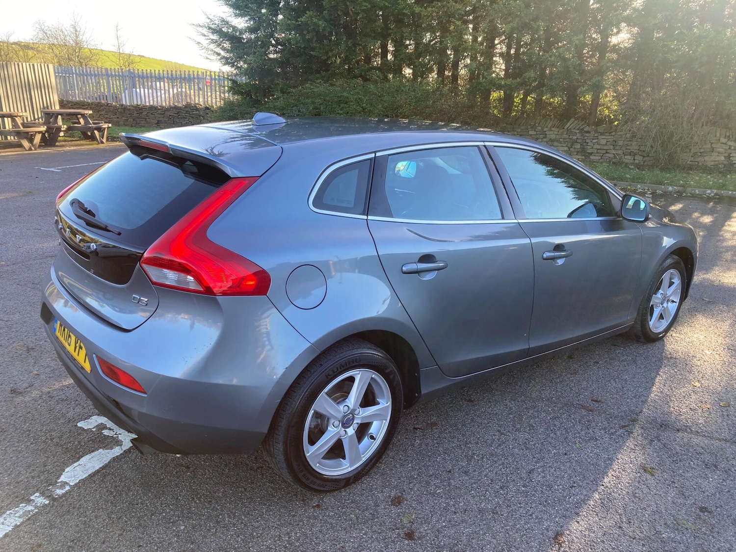 Used Volvo V40 2016 for sale - 76752595: Photo 3