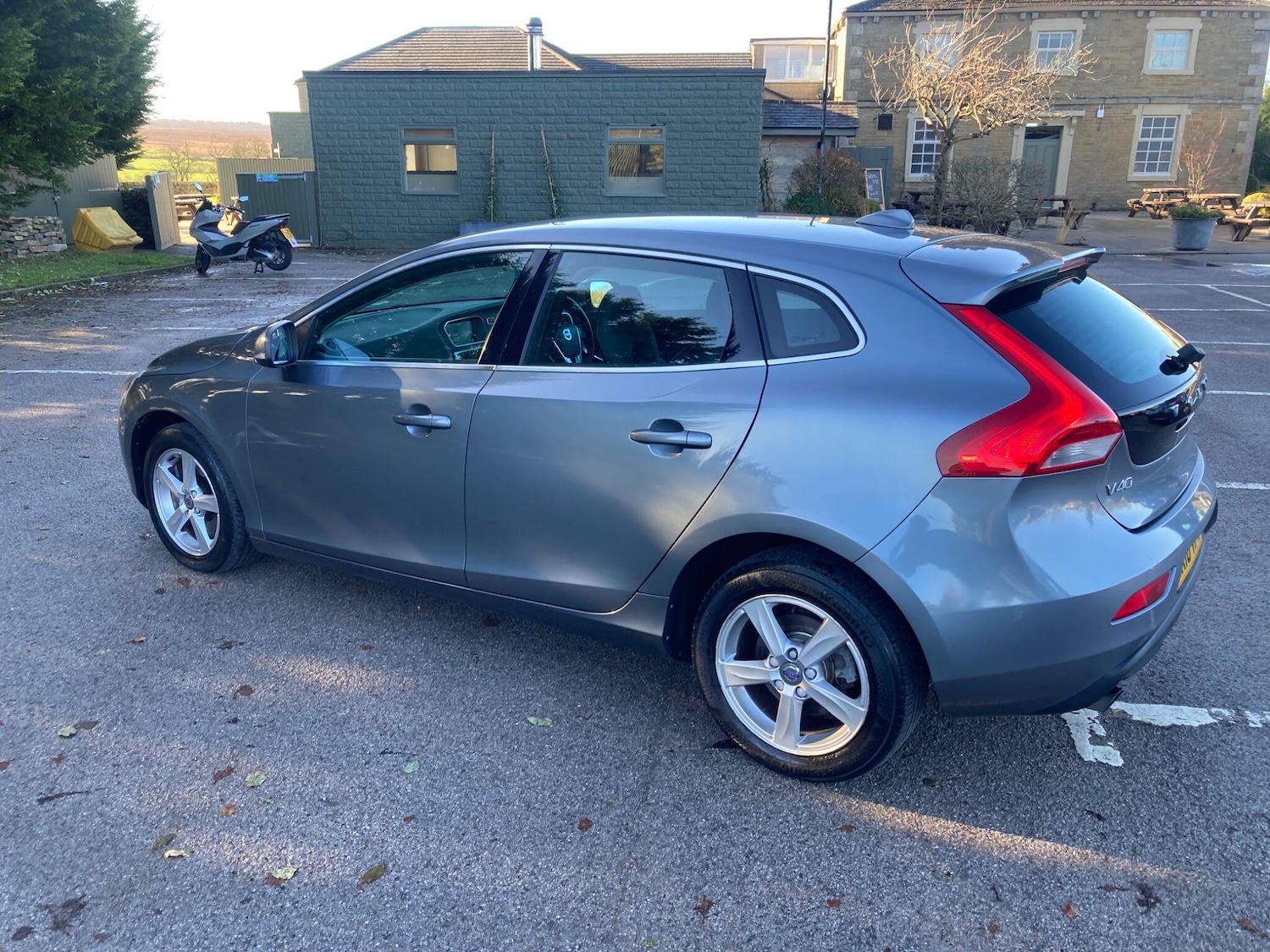 Used Volvo V40 2016 for sale - 76752595: Photo 5