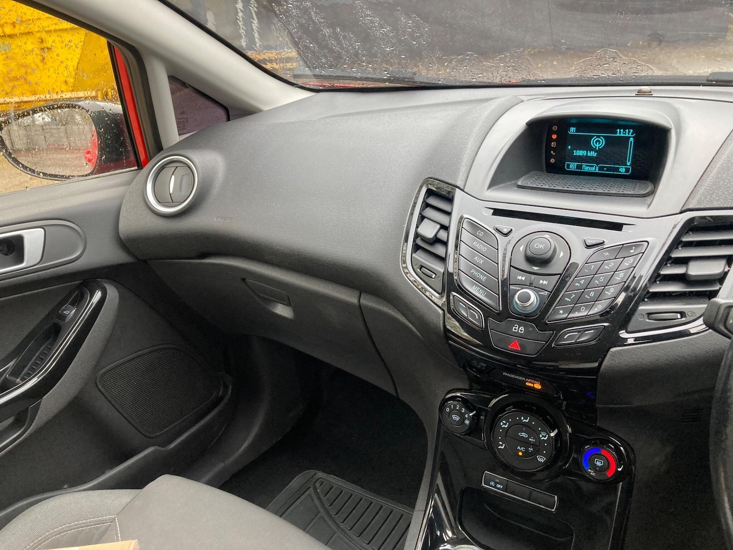 Used Ford Fiesta 2013 for sale - 76752505: Photo 28