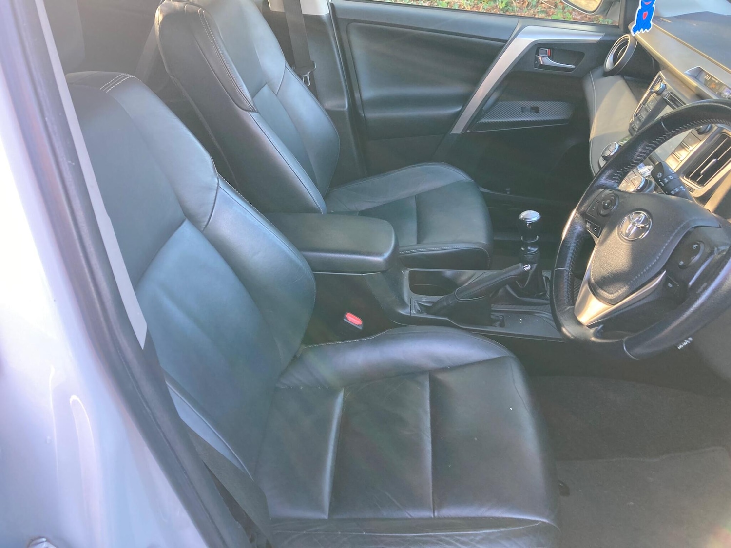 Used Toyota RAV4 2015 for sale - 76634064: Photo 15