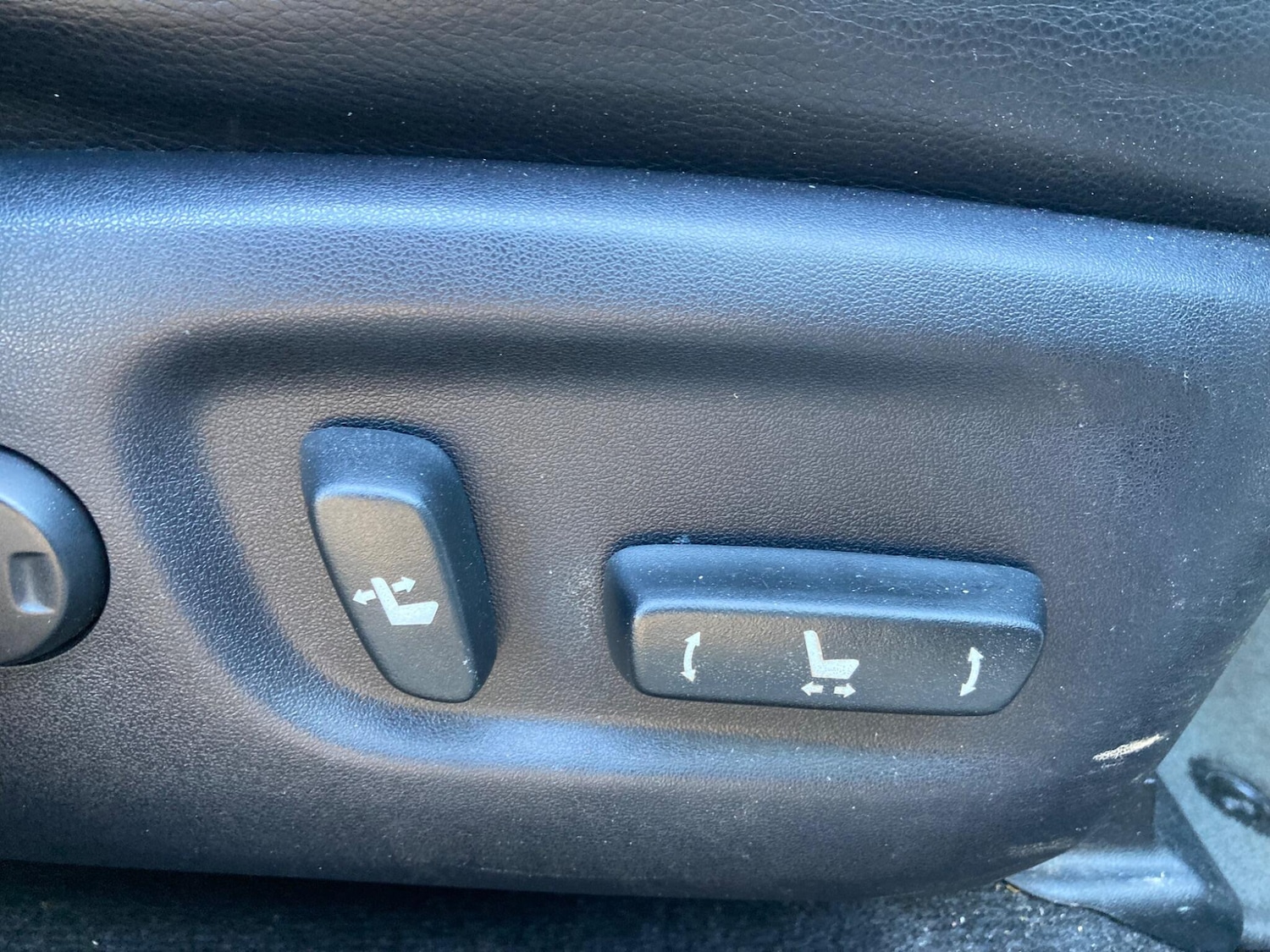 Used Toyota RAV4 2015 for sale - 76634064: Photo 17