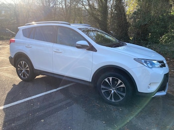 Used Toyota RAV4 2015 for sale - 76634064: Photo