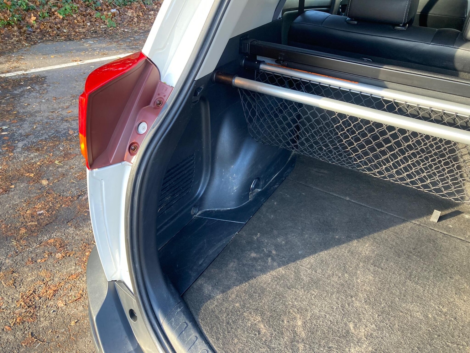 Used Toyota RAV4 2015 for sale - 76634064: Photo 22