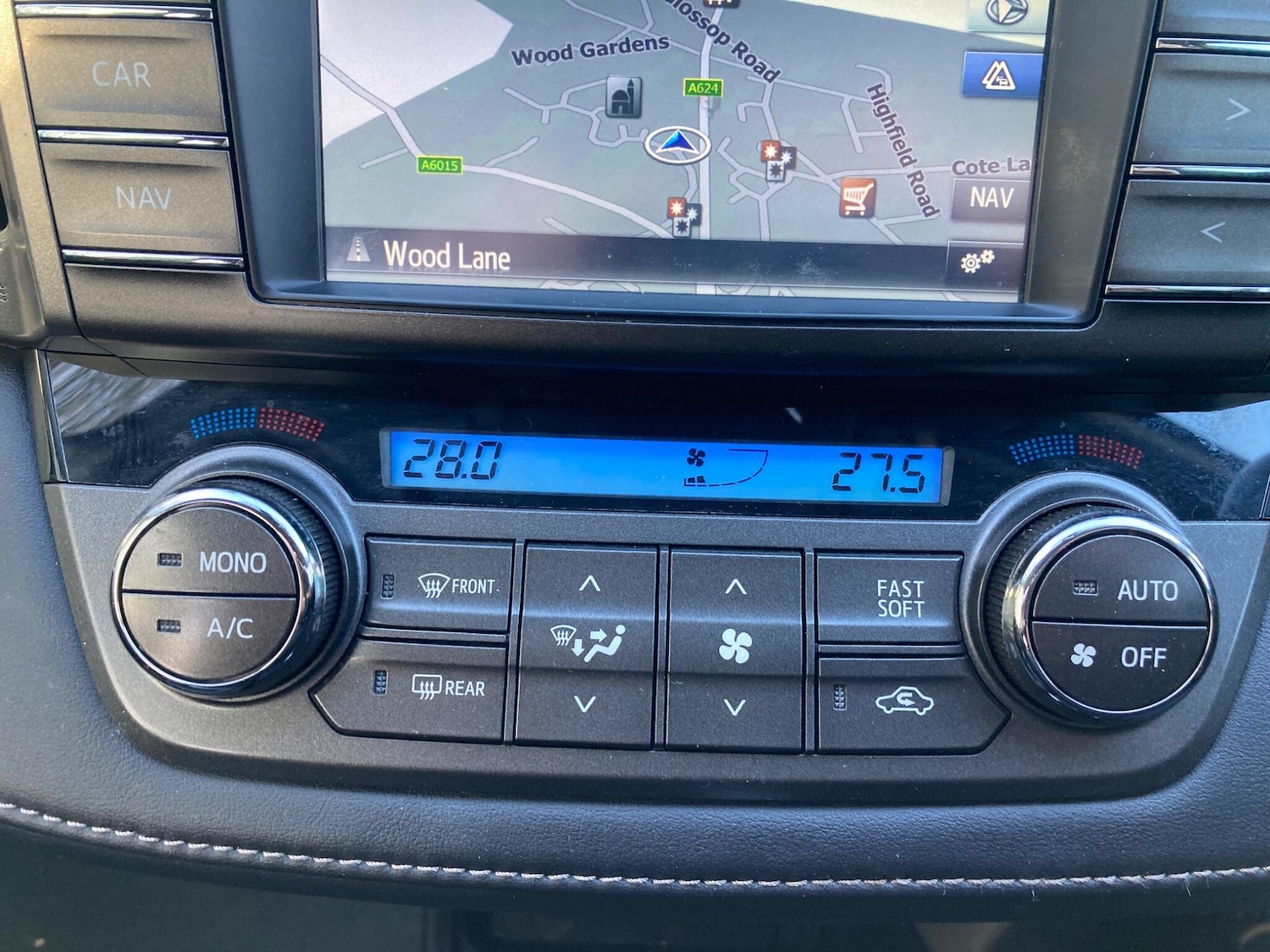 Used Toyota RAV4 2015 for sale - 76634064: Photo 34