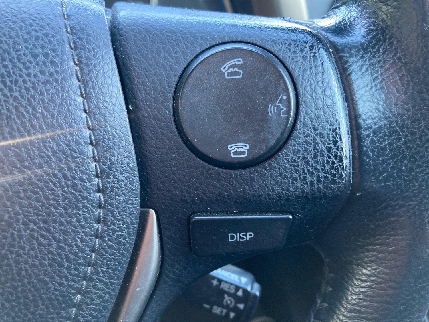 Used Toyota RAV4 2015 for sale - 76634064: Photo 38