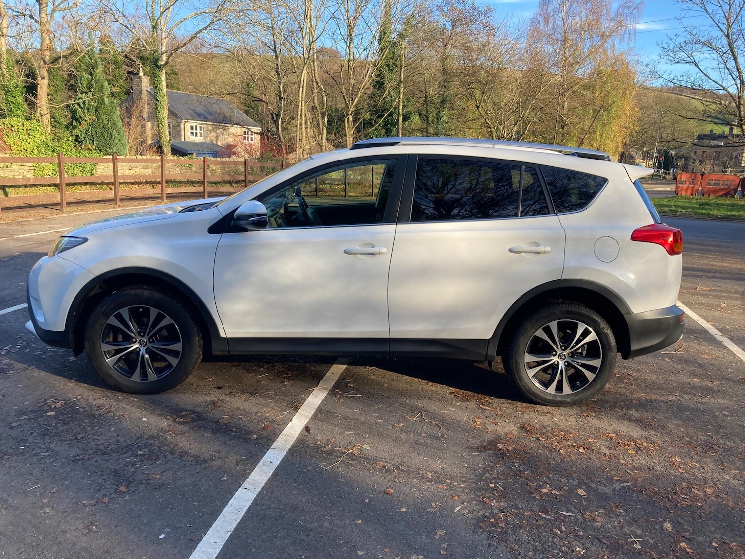 Used Toyota RAV4 2015 for sale - 76634064: Photo 8