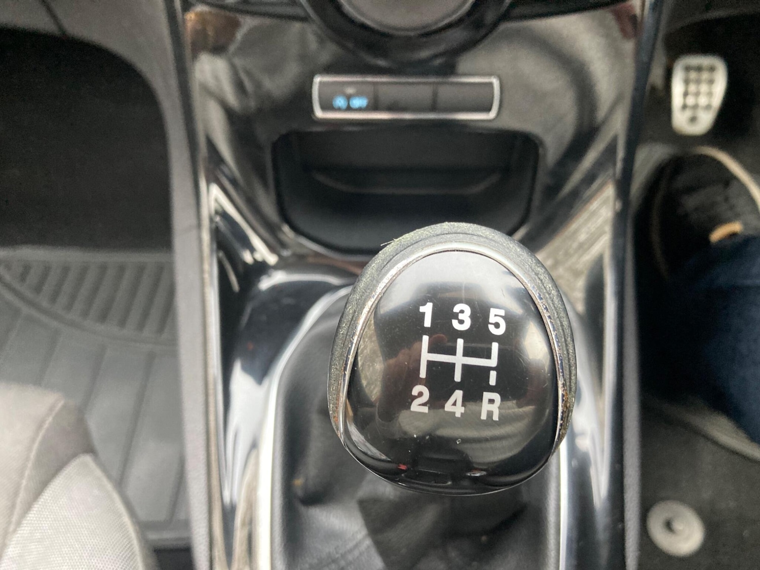 Used Ford Fiesta 2013 for sale - 77060258: Photo 25