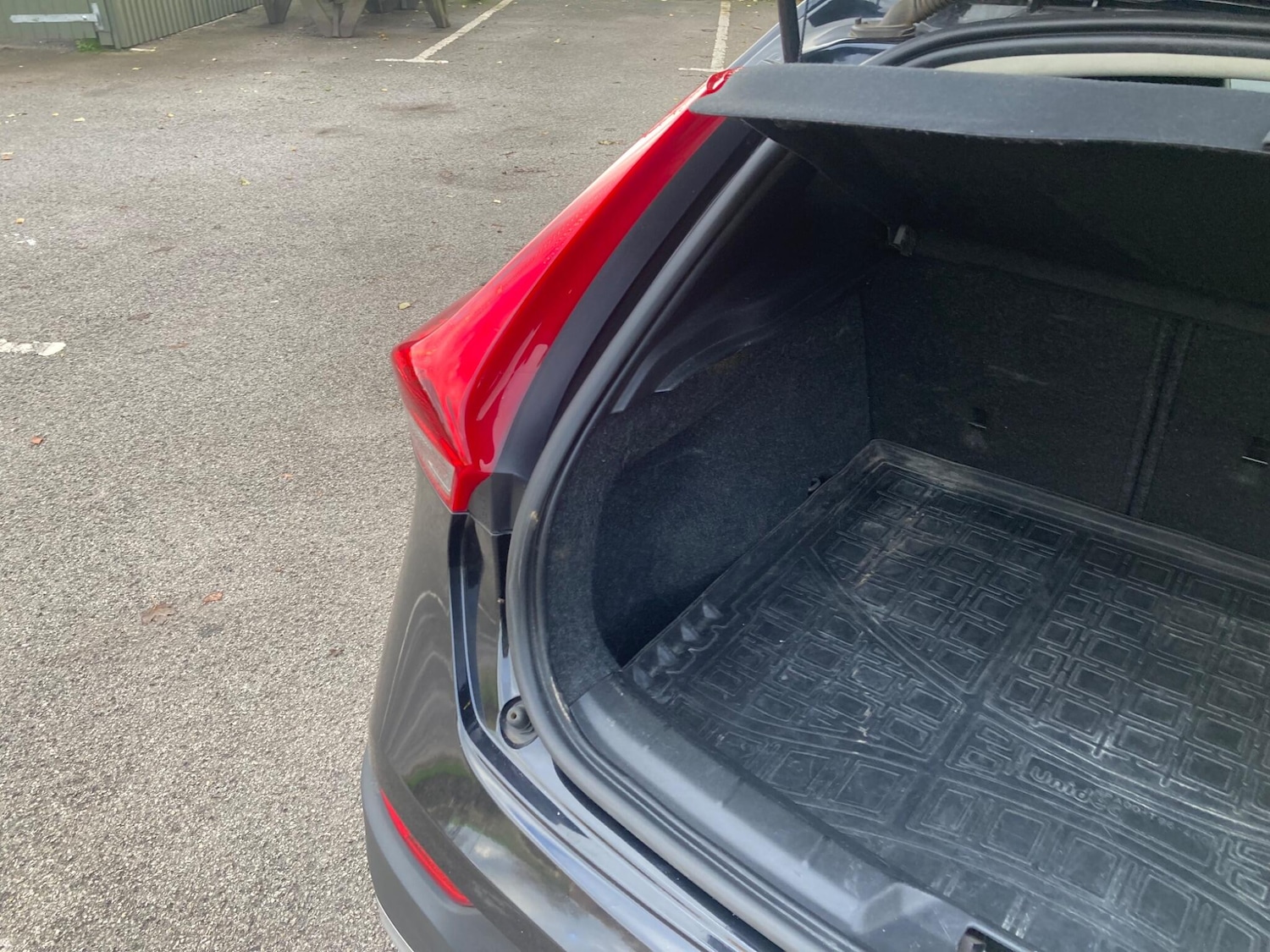 Used Volvo V40 Cross Country 2014 for sale - 76572539: Photo 17