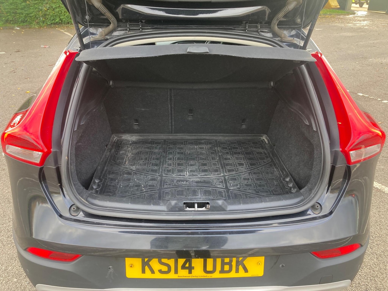 Used Volvo V40 Cross Country 2014 for sale - 76572539: Photo 20