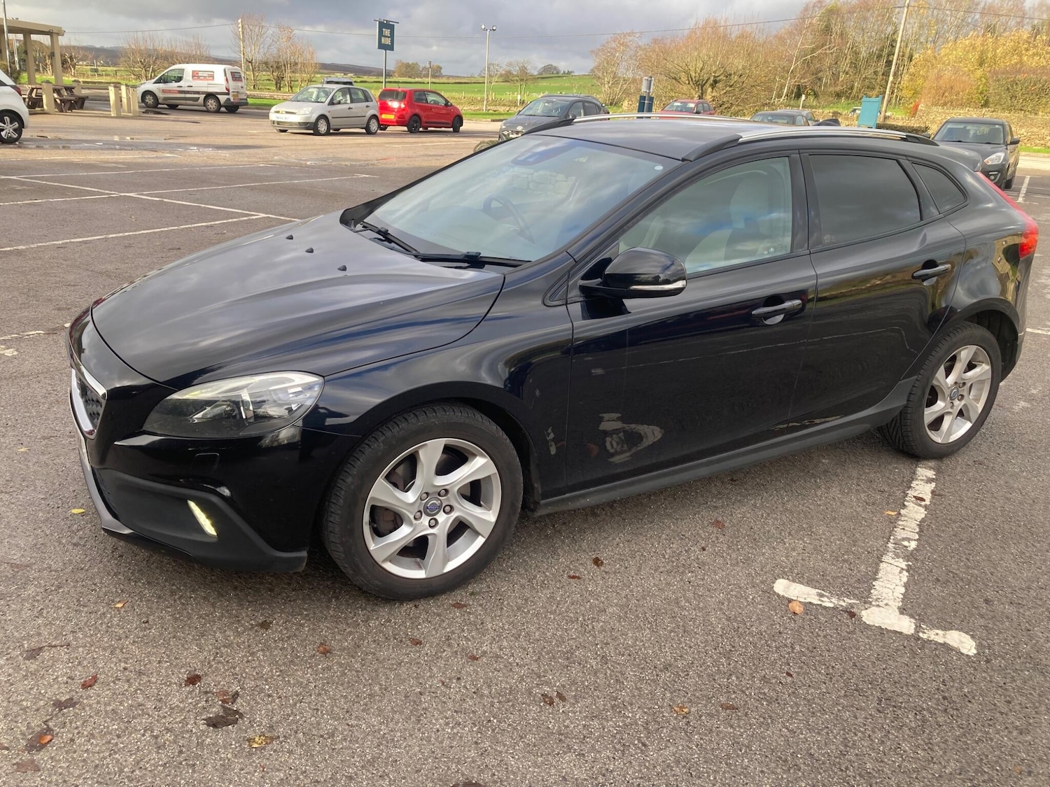 Used Volvo V40 Cross Country 2014 for sale - 76572539: Photo 8