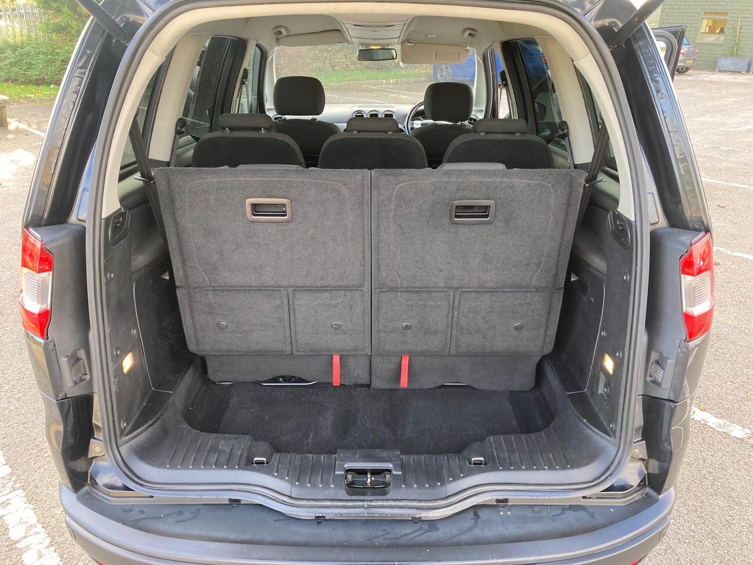 Used Ford Galaxy 2013 for sale - 76912882: Photo 23