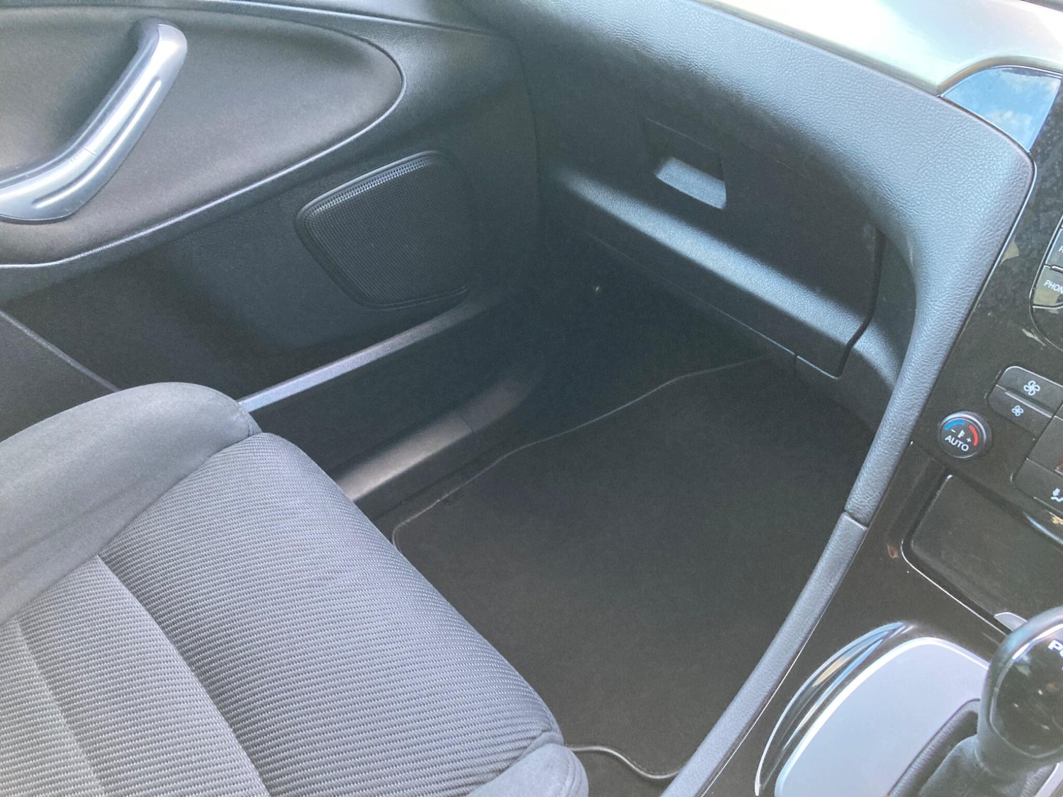 Used Ford Galaxy 2013 for sale - 76912882: Photo 35