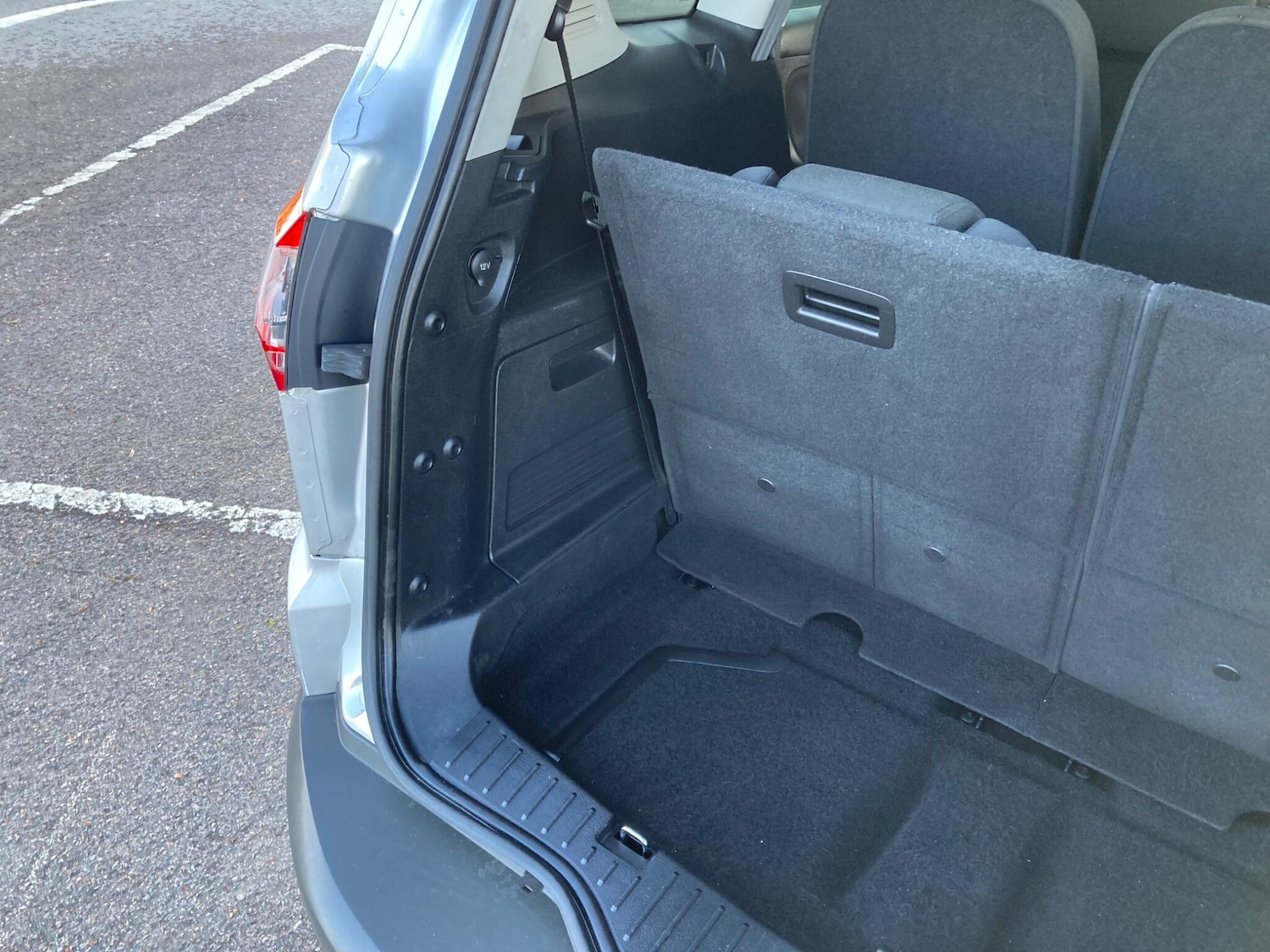 Used Ford S-Max 2010 for sale - 76657259: Photo 16