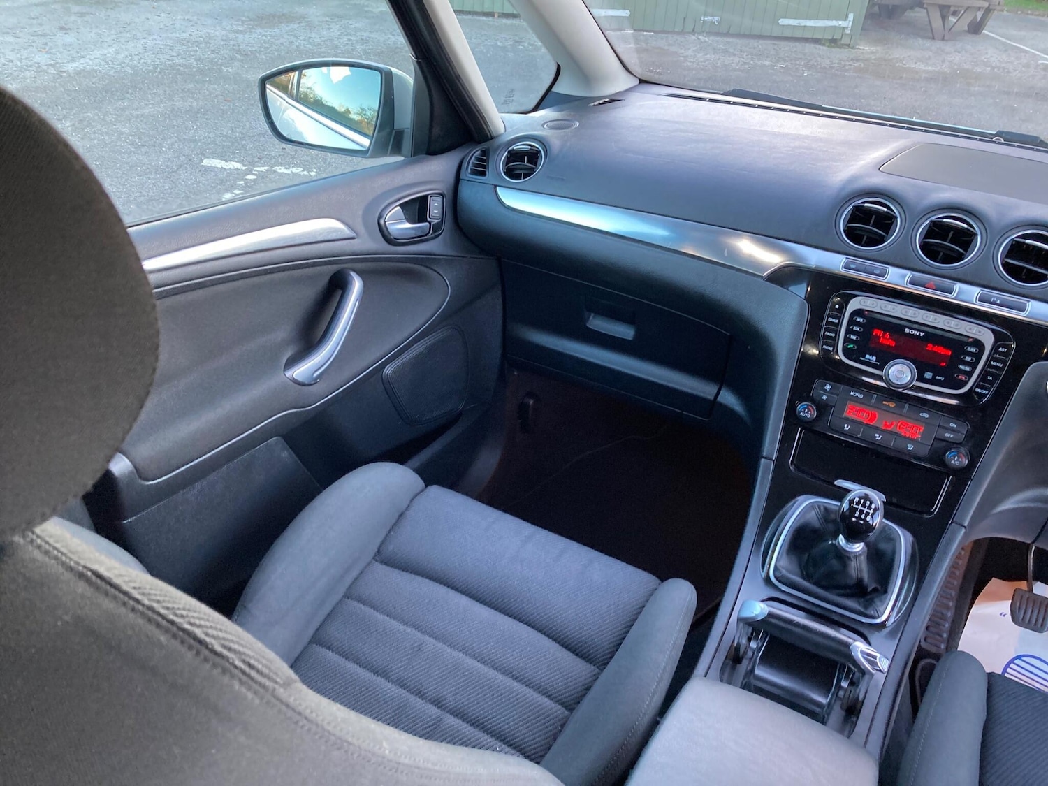 Used Ford S-Max 2010 for sale - 76657259: Photo 21