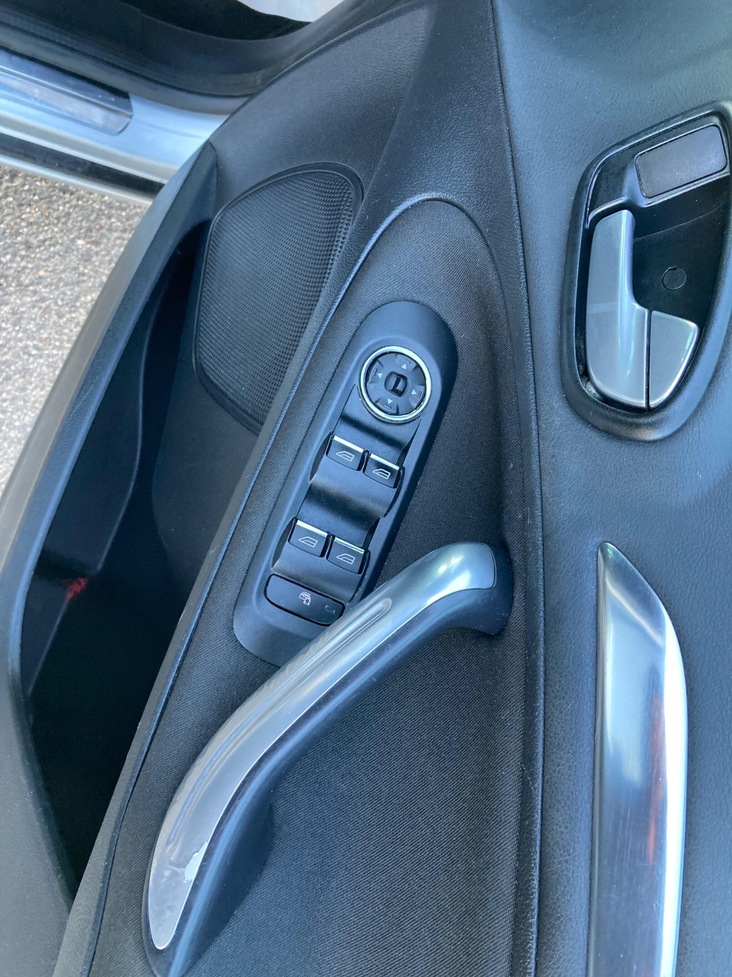 Used Ford S-Max 2010 for sale - 76657259: Photo 24