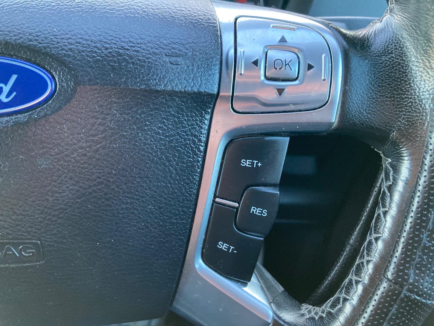 Used Ford S-Max 2010 for sale - 76657259: Photo 29