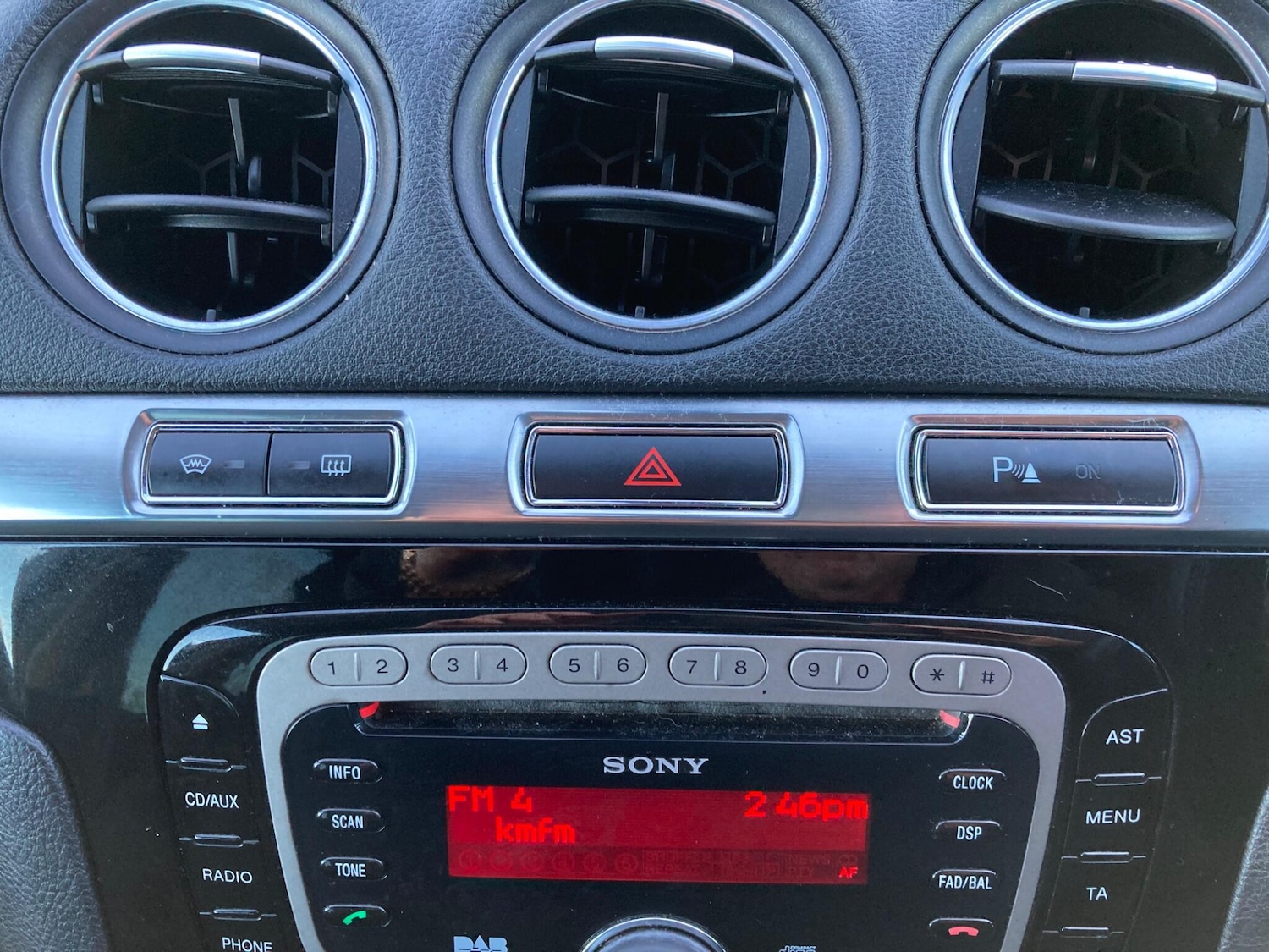 Used Ford S-Max 2010 for sale - 76657259: Photo 30