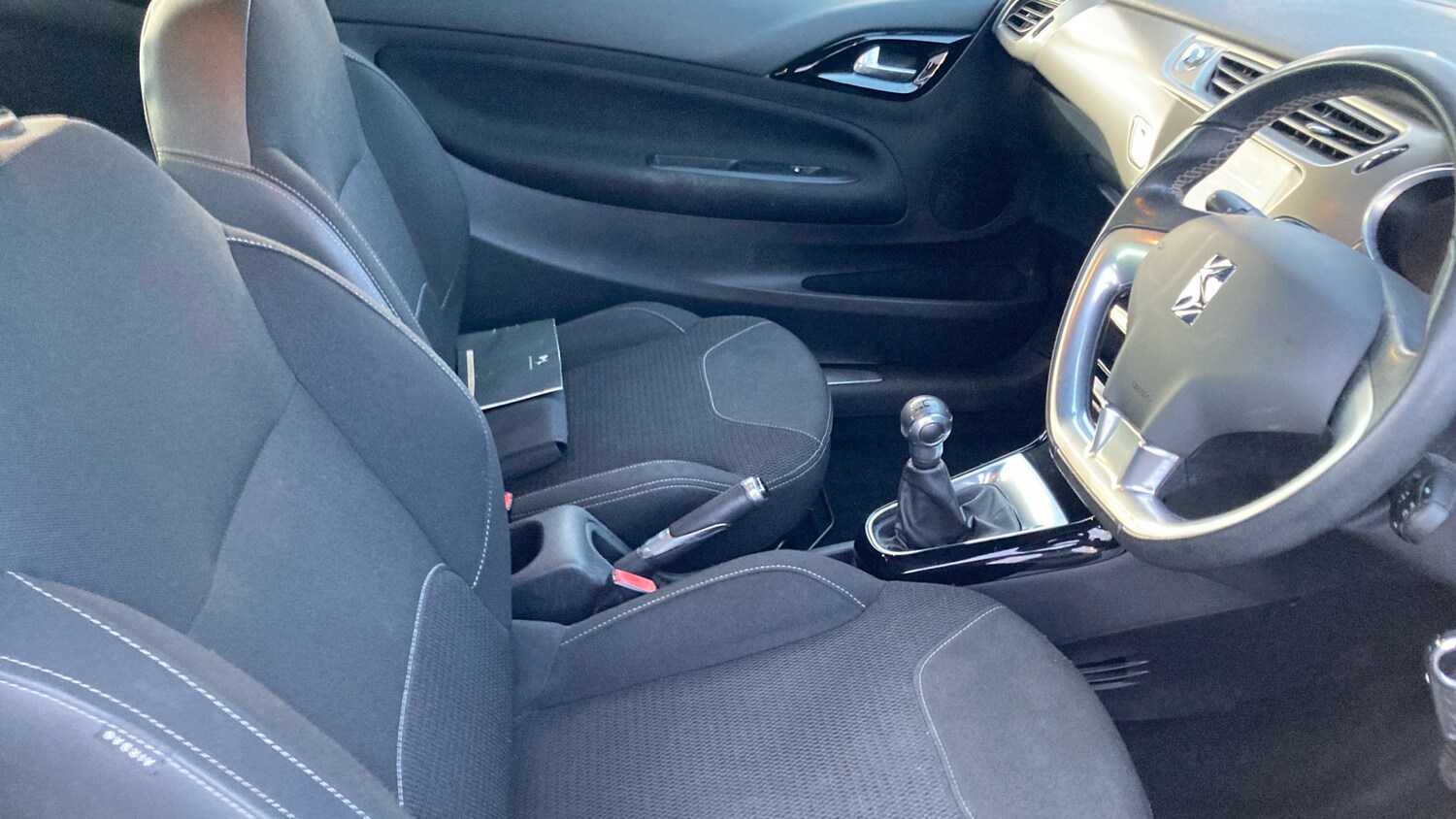 Used DS Automobiles DS 3 2016 for sale - 76965707: Photo 36