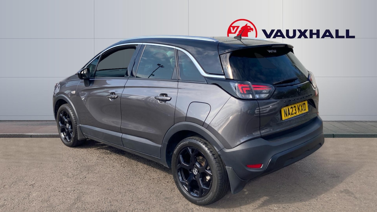 Used Vauxhall Crossland 2023 for sale - 78199444: Photo 2
