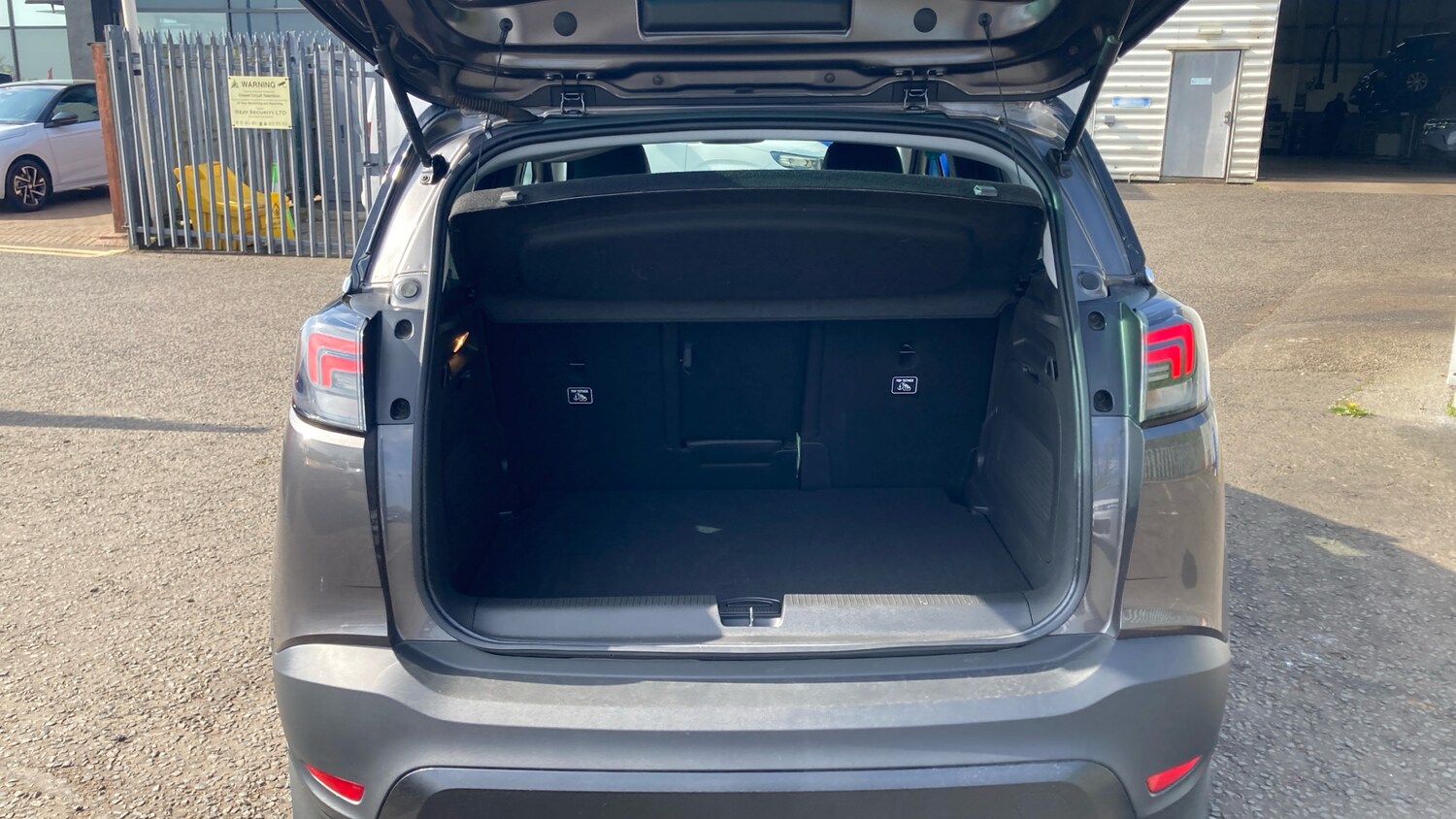 Used Vauxhall Crossland 2023 for sale - 78199444: Photo 33