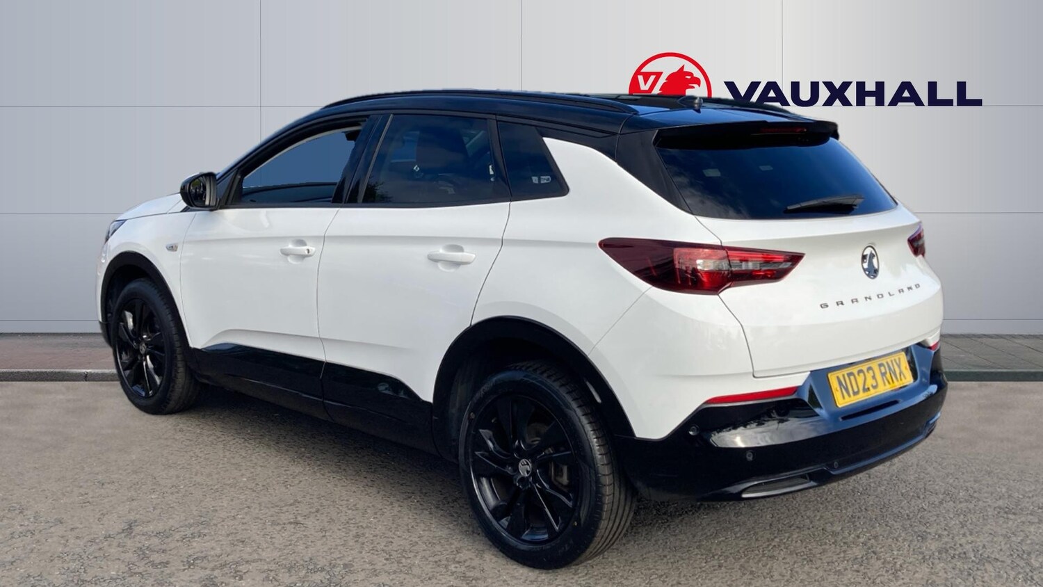 Used Vauxhall Grandland 2023 for sale - 76076298: Photo 2