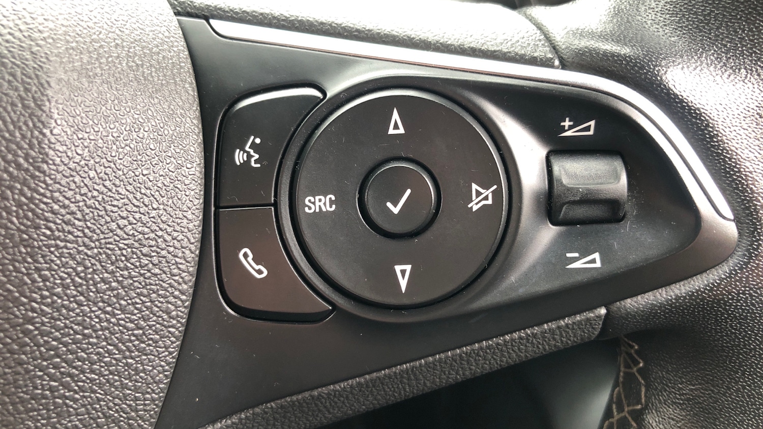 Used Vauxhall Mokka 2022 for sale - 76412408: Photo 24