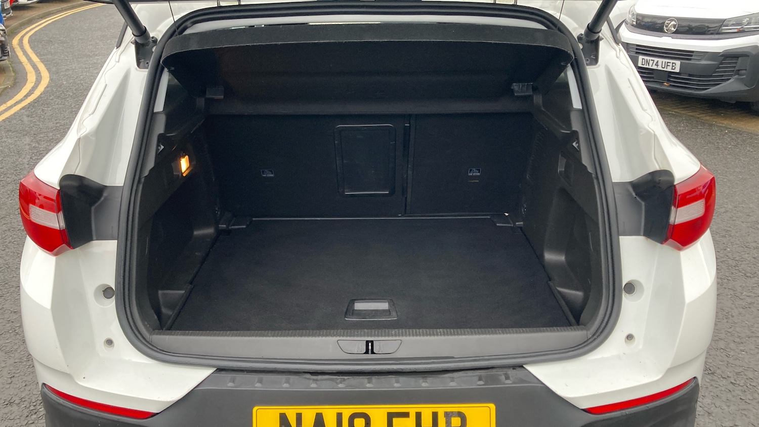 Used Vauxhall Grandland X 2018 for sale - 76570904: Photo 4