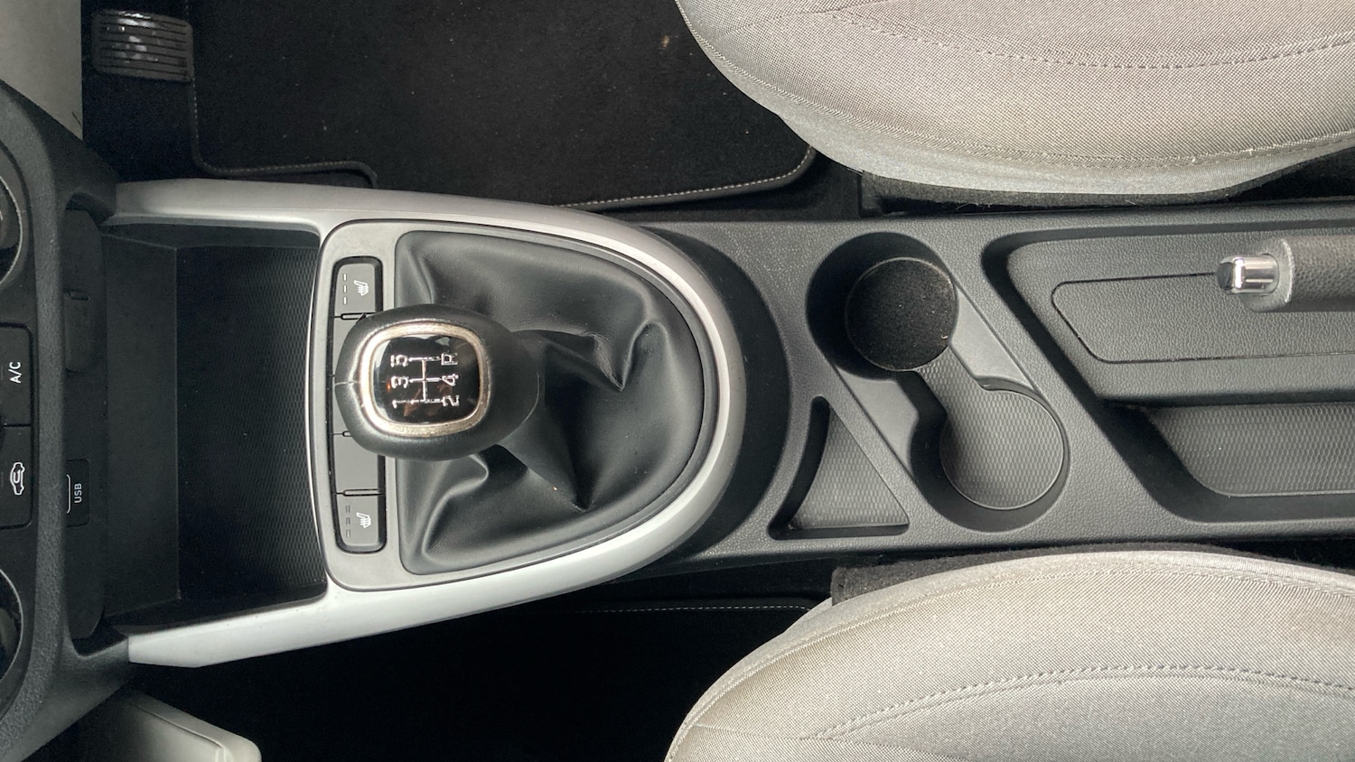 Used Hyundai i10 2020 for sale - 76497197: Photo 25