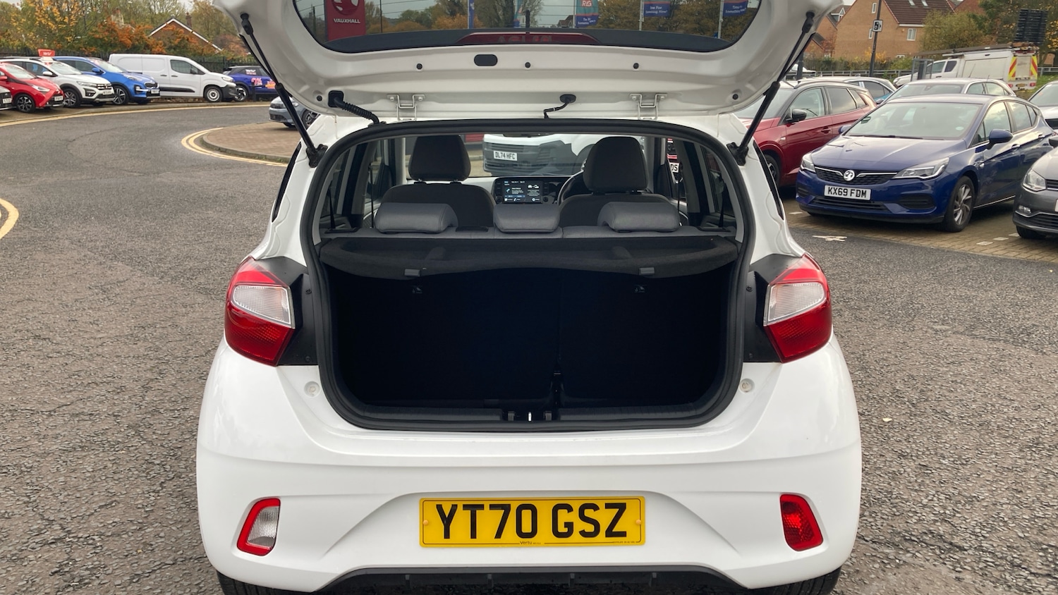 Used Hyundai i10 2020 for sale - 76497197: Photo 4