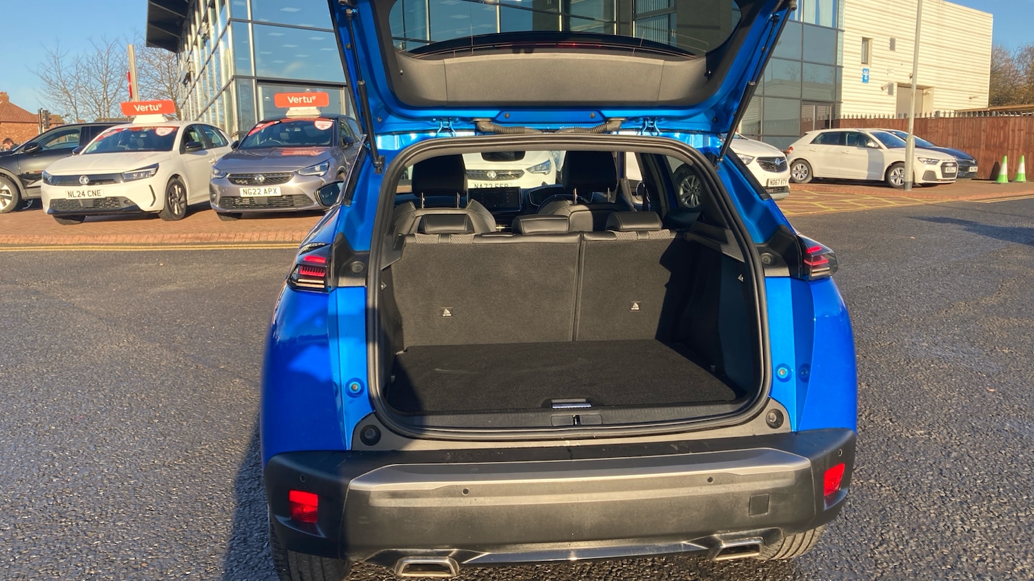 Used Peugeot 2008 2023 for sale - 76817424: Photo 32