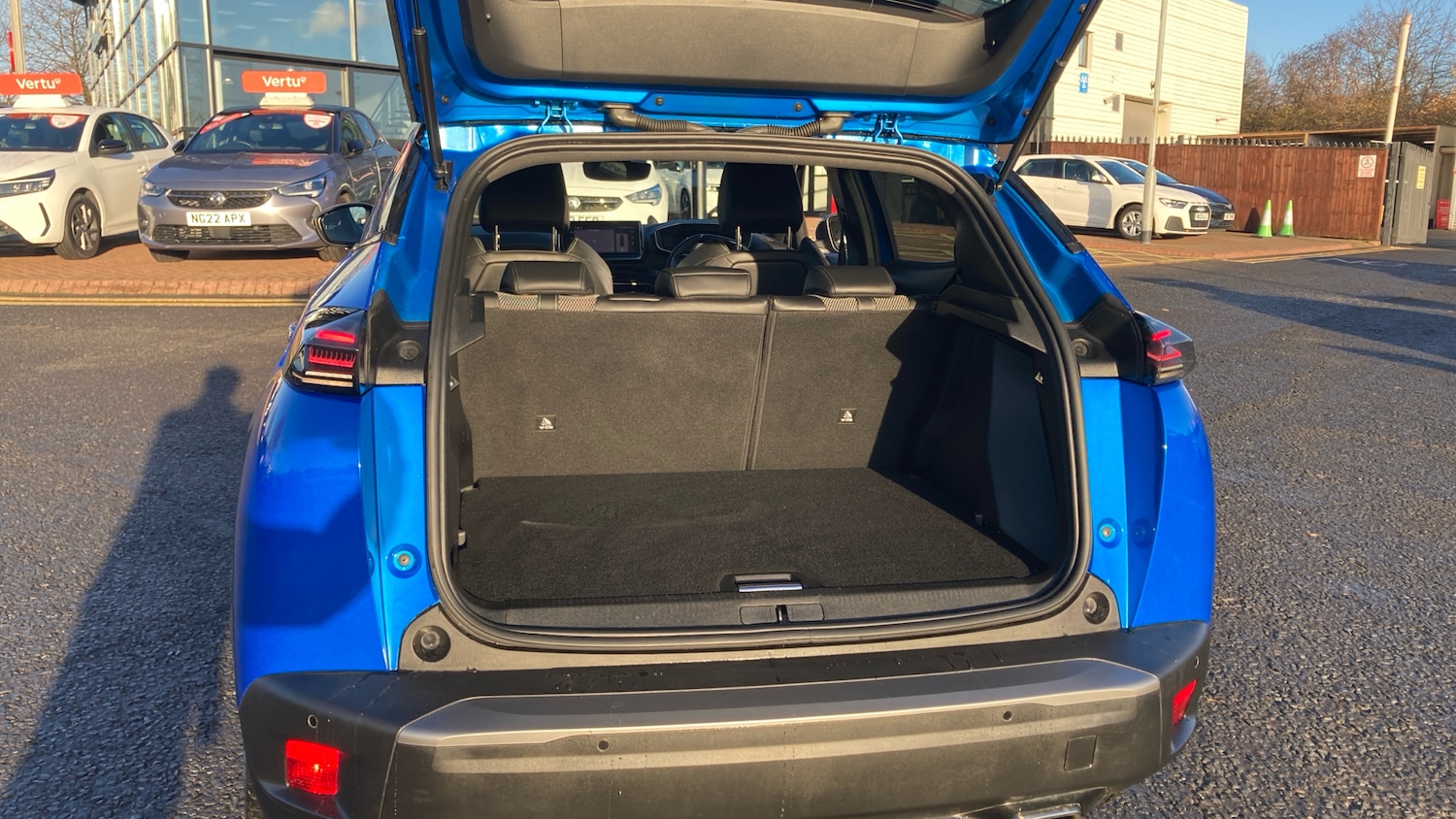 Used Peugeot 2008 2023 for sale - 76817424: Photo 4