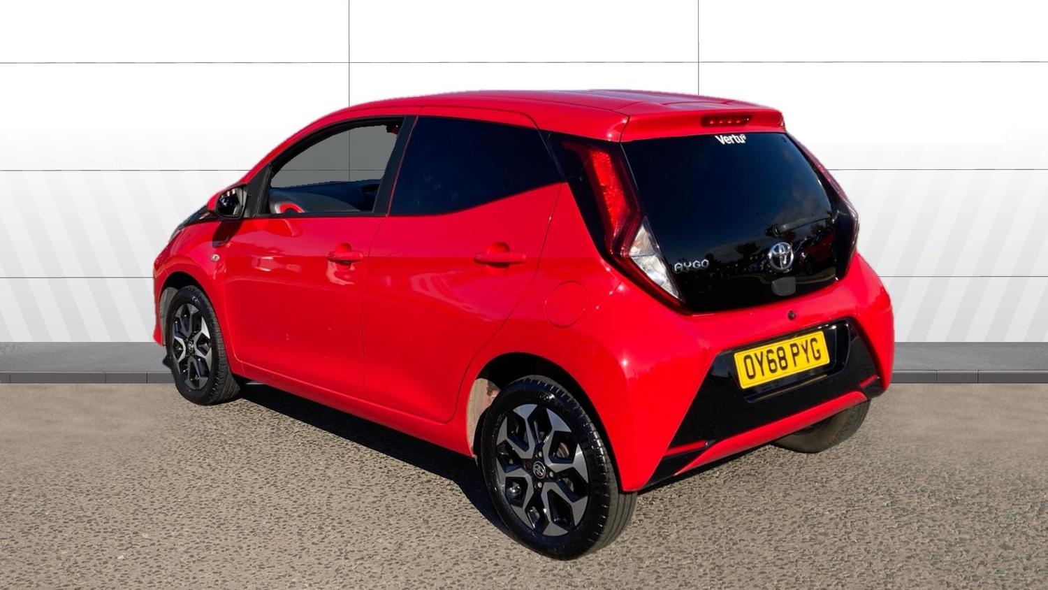 Used Toyota AYGO 2018 for sale - 76228136: Photo 2