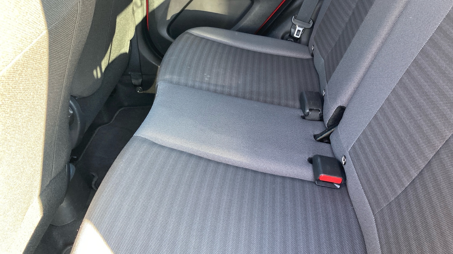 Used Toyota AYGO 2018 for sale - 76228136: Photo 30