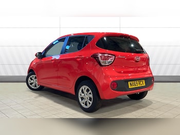 Used Hyundai i10 2019 for sale - 77102086: Photo