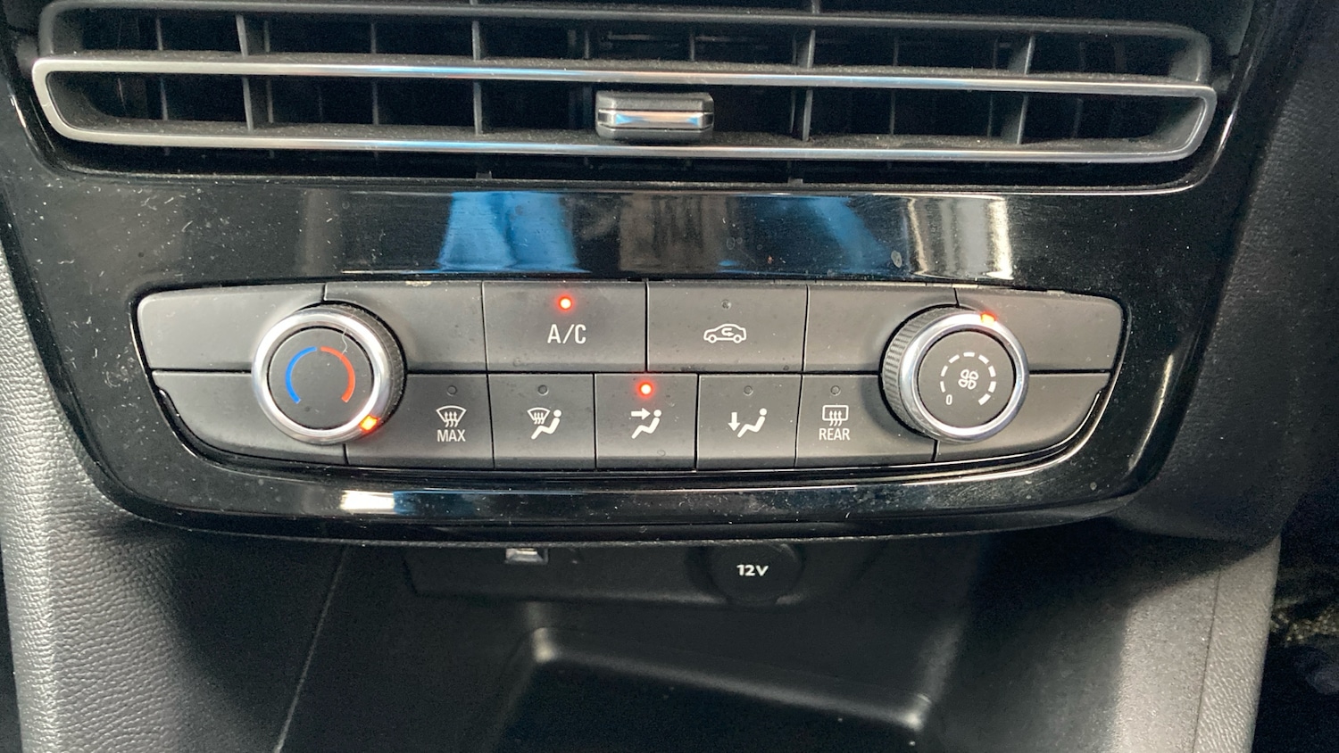 Used Vauxhall Mokka 2021 for sale - 76649957: Photo 30