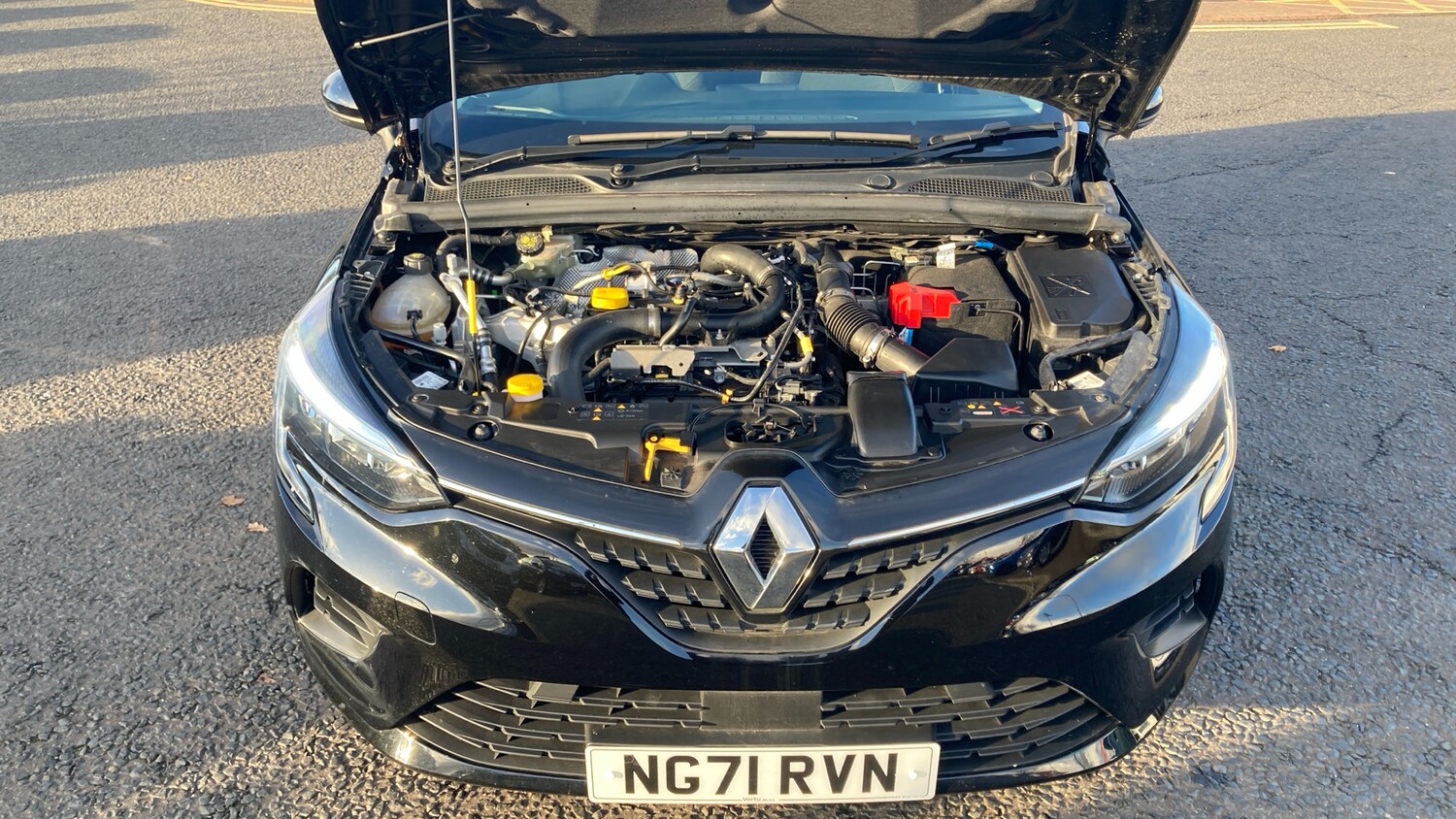 Used Renault Clio 2021 for sale - 76497201: Photo 8
