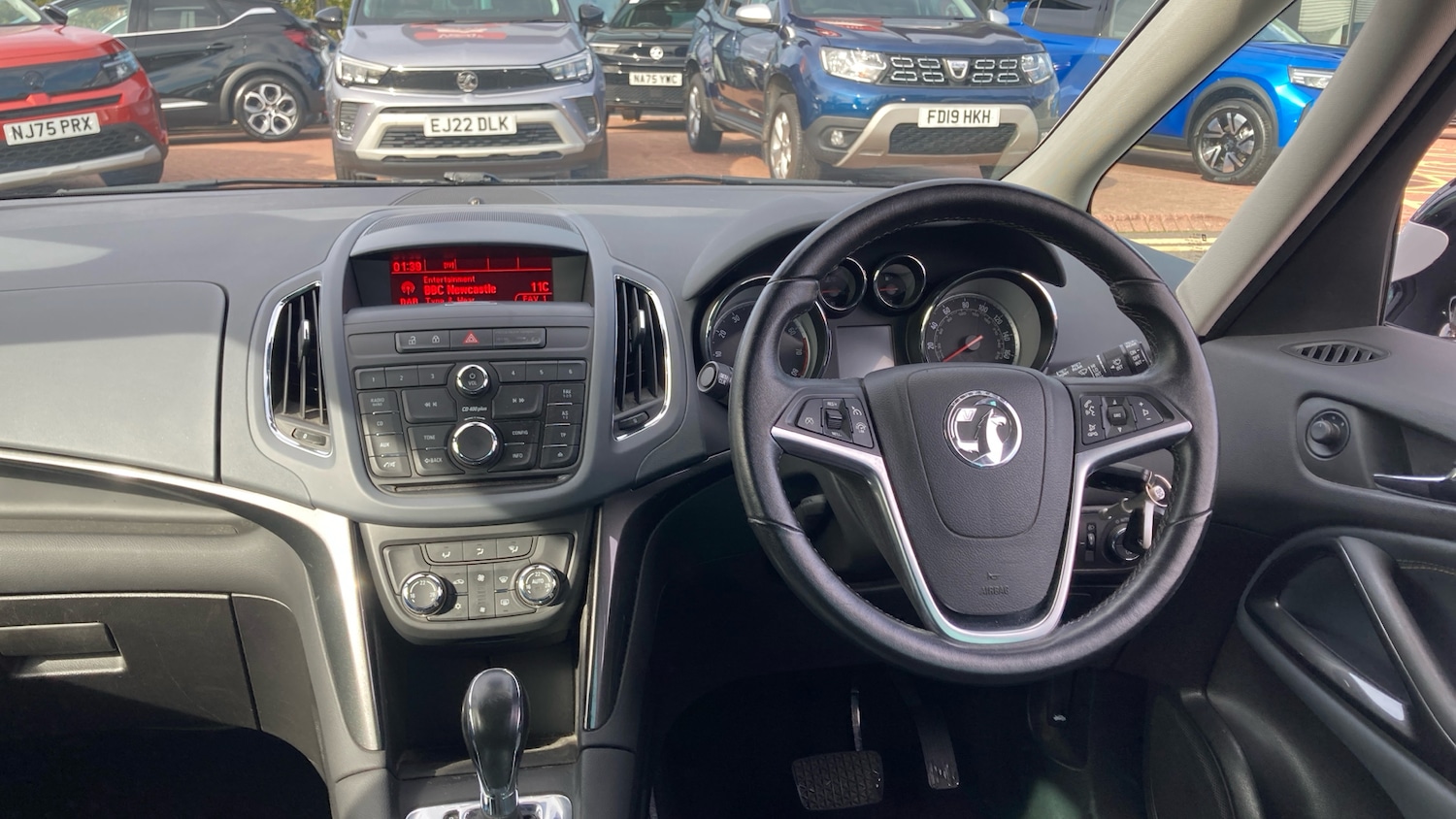Used Vauxhall Zafira Tourer 2014 for sale - 76228135: Photo 10